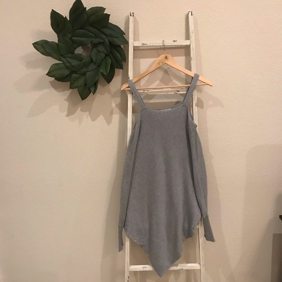 Zara Sweaters - Zara Gray Knit Cold Shoulder Oversized Sweater